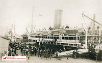 Auswanderer gehen in Bremerhaven an Bord, Foto von 1928